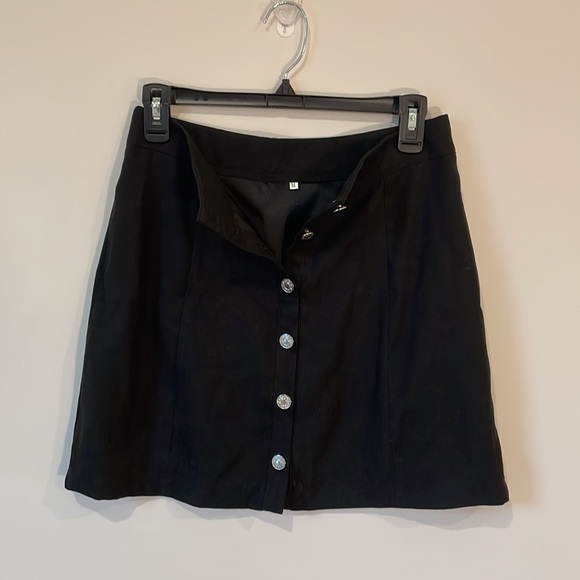 SHEIN Black Button Front A-line High Waist Solid Mini Skirt - Picture 5 of 8